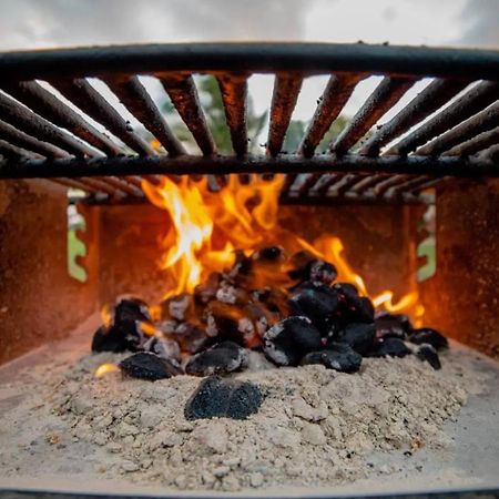 Explore Maui'S Diverse Campgrounds And Uncover The Island'S Beauty From Fresh Perspectives Every Day As You Journey With Aloha Glamp'S Great Jeep Equipped With A Rooftop Tent Паиа Экстерьер фото