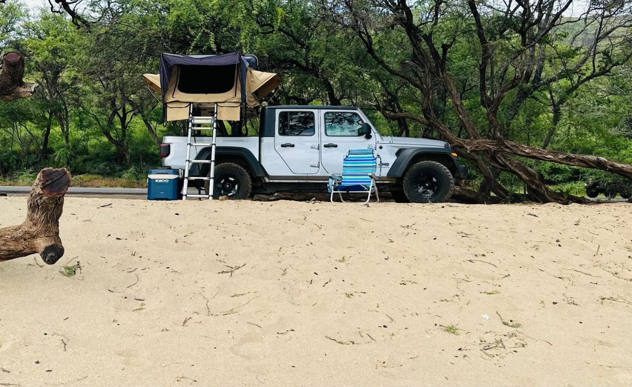 Explore Maui'S Diverse Campgrounds And Uncover The Island'S Beauty From Fresh Perspectives Every Day As You Journey With Aloha Glamp'S Great Jeep Equipped With A Rooftop Tent Паиа Экстерьер фото